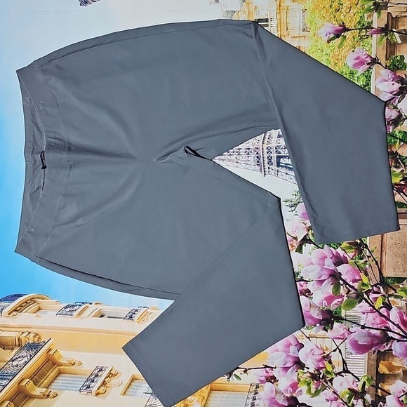 Eileen Fisher Gray Leggings for Versatile Comfort - Picture 1 of 5
